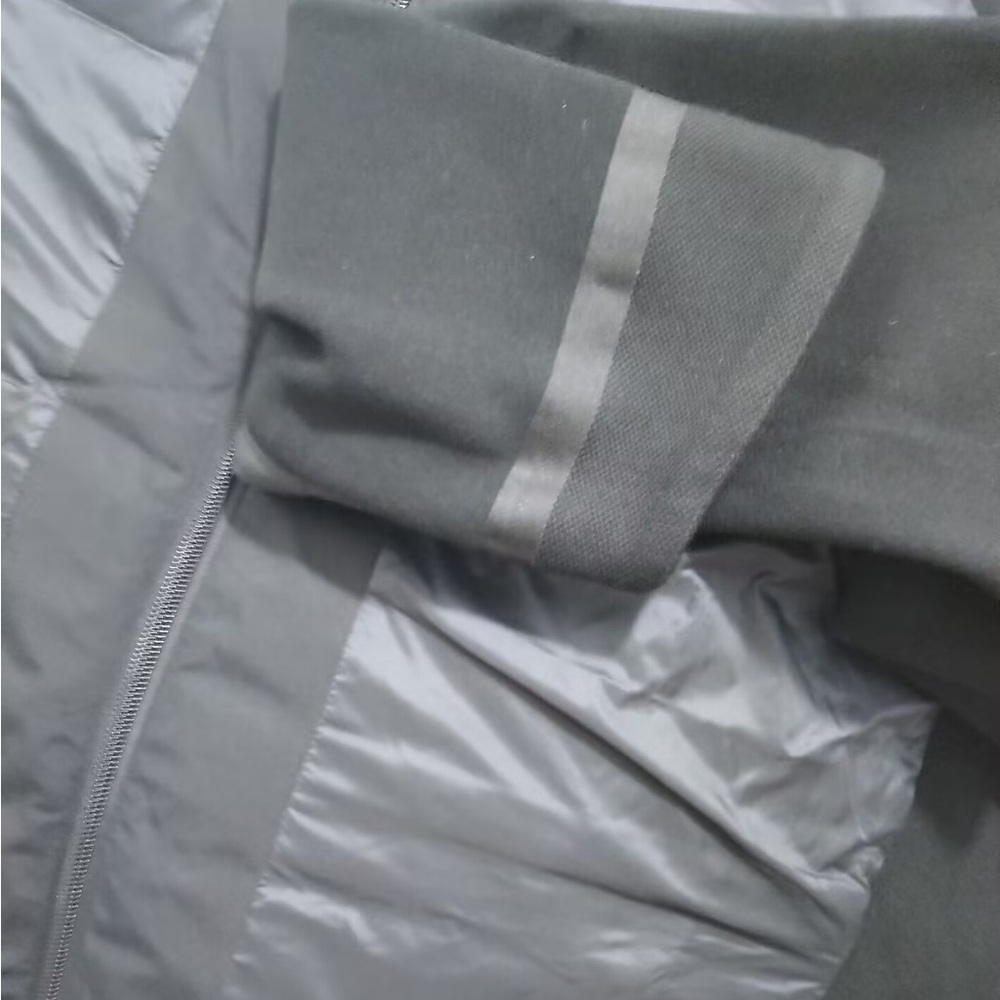 Descente Lightweight Down Jacket - image 4